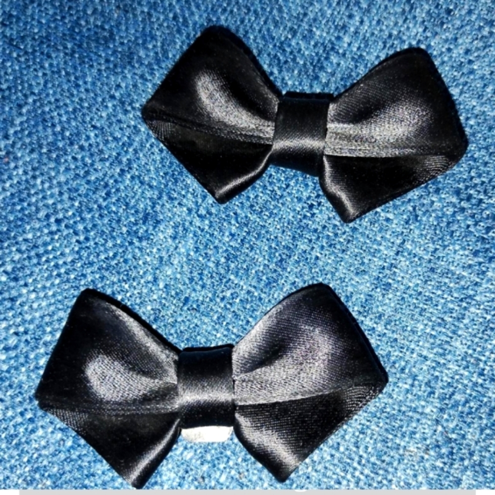 Shoe pin shoe brooch shoe decor shoe clips in Bows black satin brand new vintage